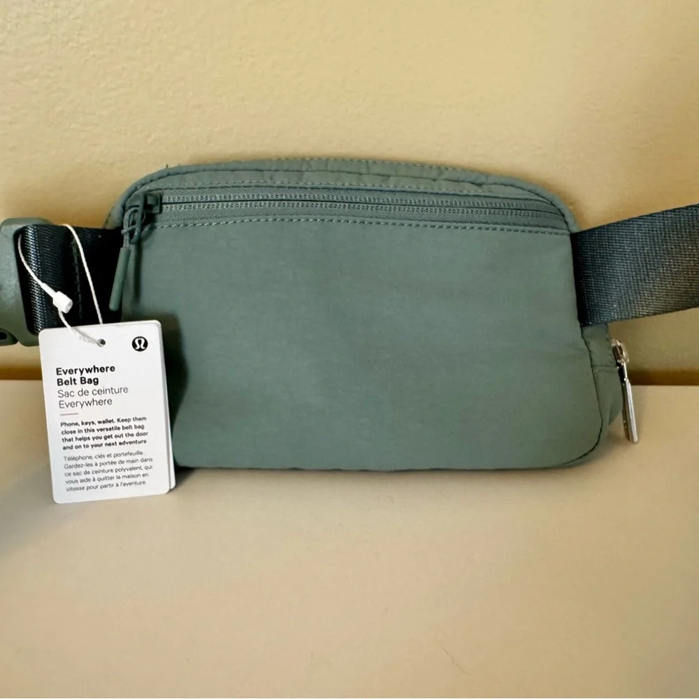 Lululemon everywhere belt bag crater blue 1L - Picture 2 of 5